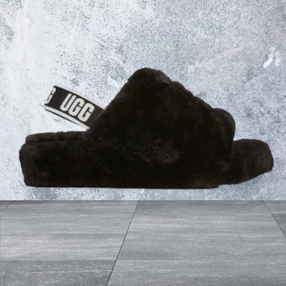 NIB UGG: Fluff Yeah Slide in Black size 7 - Picture 2 of 7